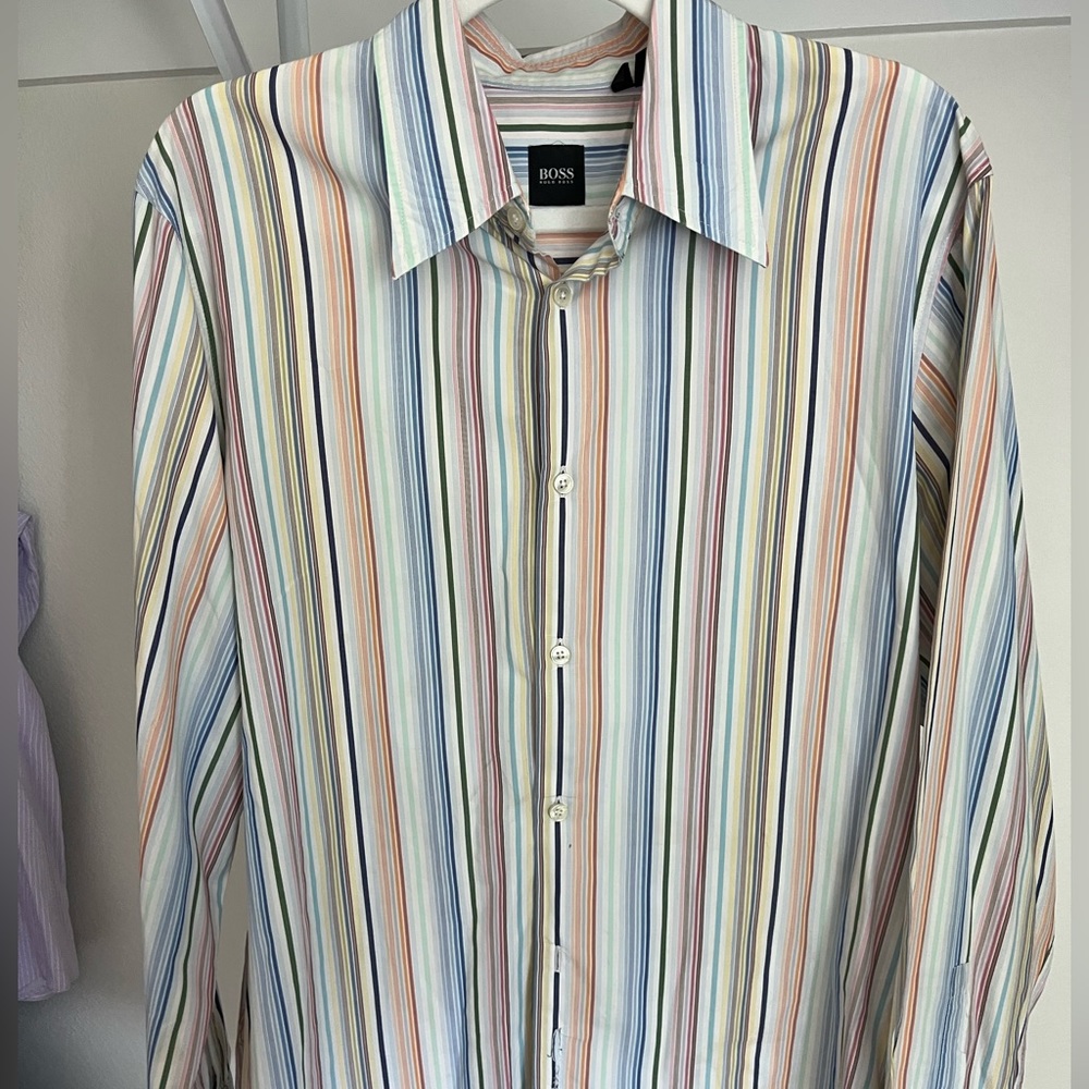 Hugo Boss Men’s dress shirt button-down stripes